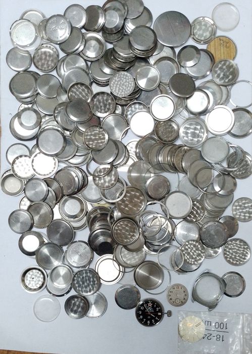 Циферблати та запчастини