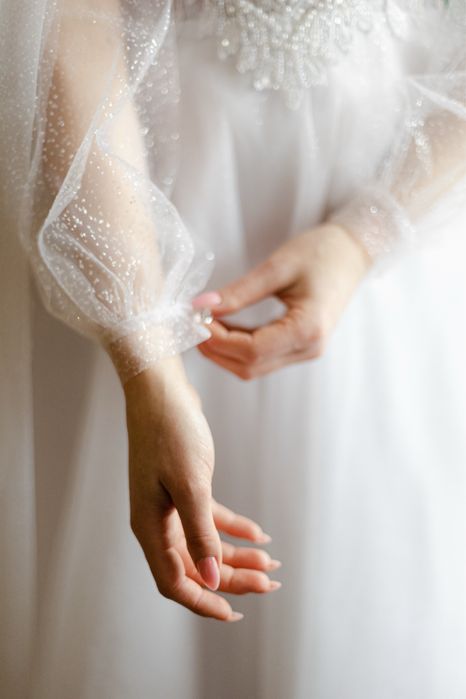 Продам весільну сукню