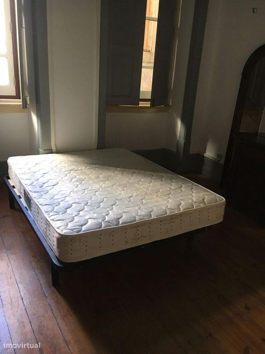 Quarto - localizado em Baixa Coimbra