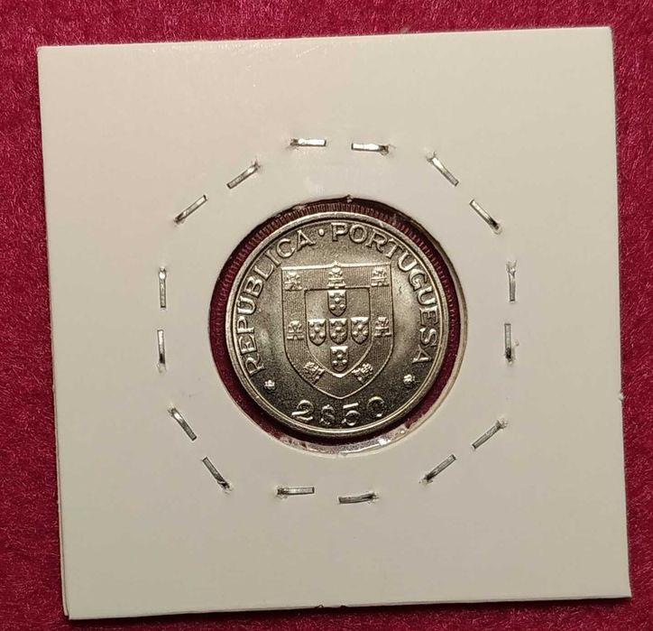 Portugal - moeda de 2,50 escudos de 1983 FAO