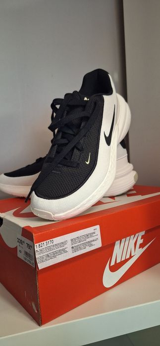 Nike rozmiar 42 nowe