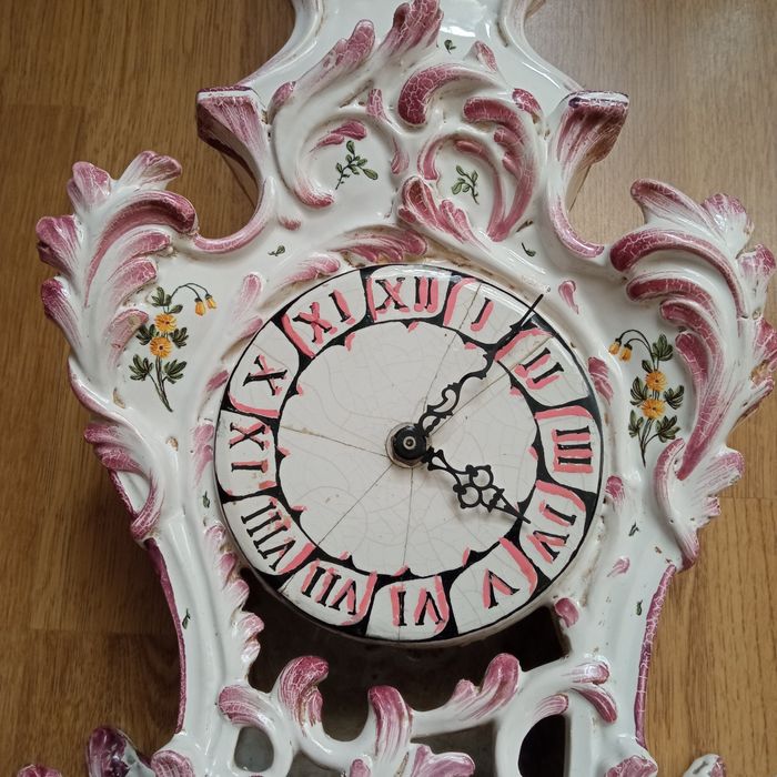 Stary zegar porcelanowy