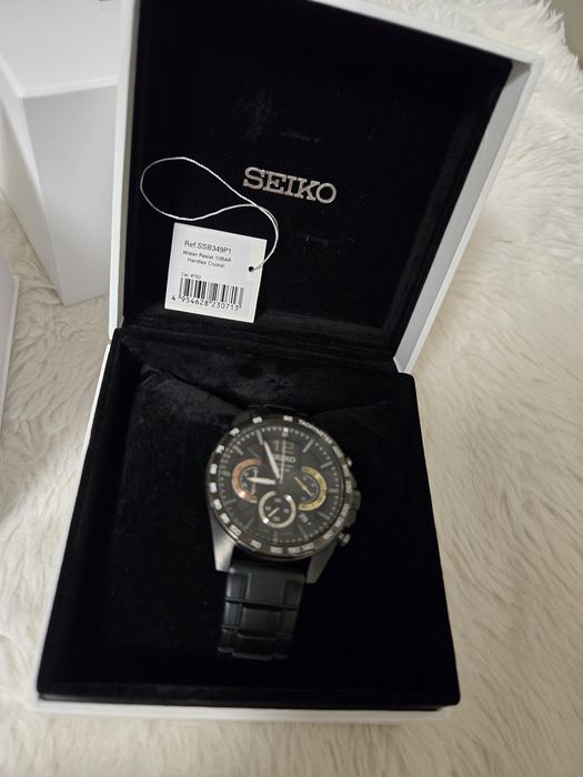 Seiko Mens Analogue Quartz Watch with Silicone Strap SSB349P1