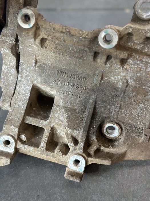 Компресор кондиціонера Mitsubishi L200,Pajero Sport 2.5 D-ID TD 4D56U