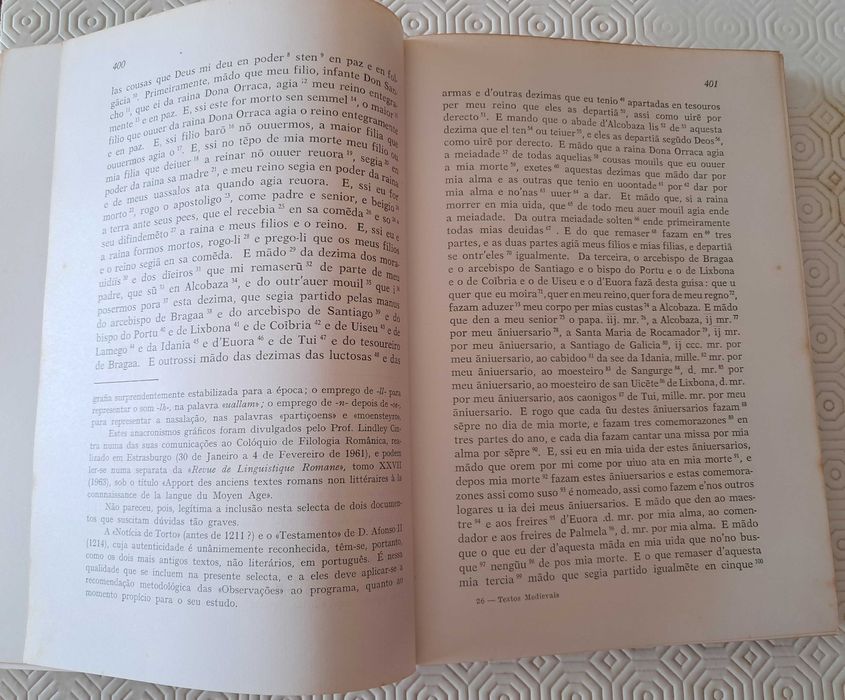 Textos Portugueses Medievais (1969) – Capa Dura – Coimbra Editora