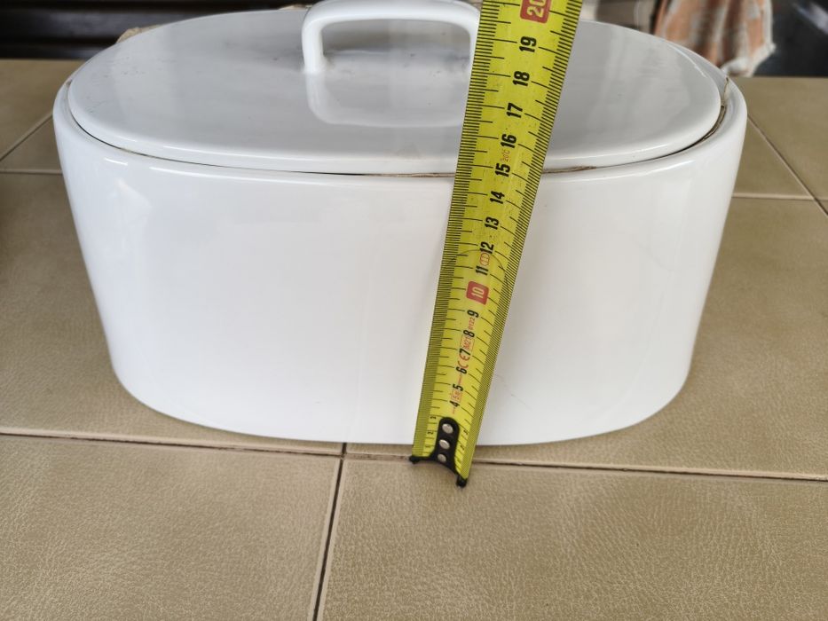 Chlebak porcelanowy