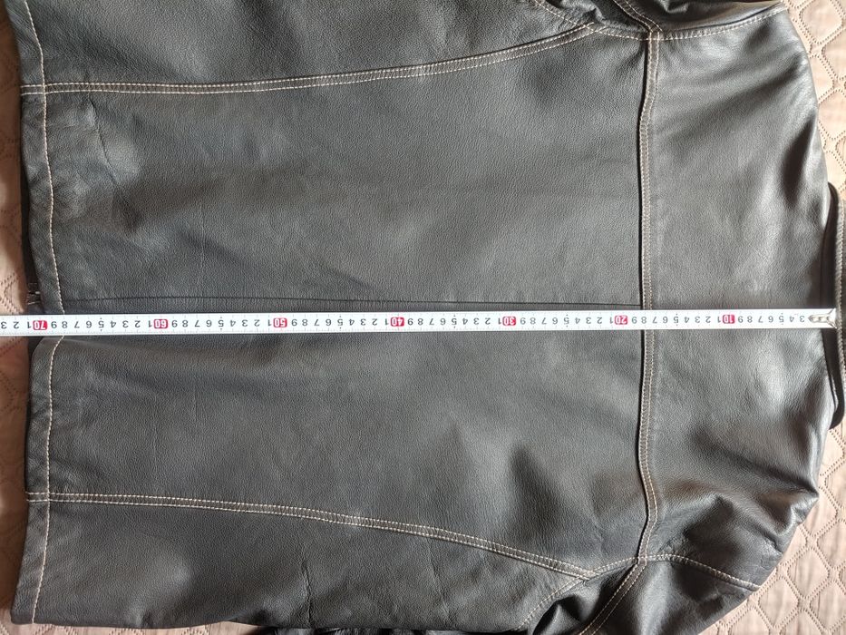 Куртка шкіряна б/у.