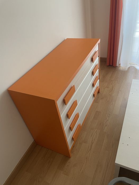 Berço convertivel.