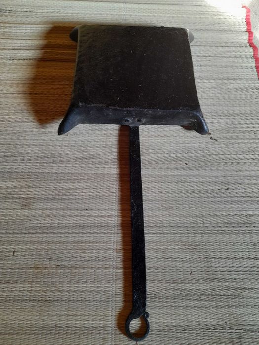 Frigideira ( sertã) em ferro Lumiar • OLX Portugal