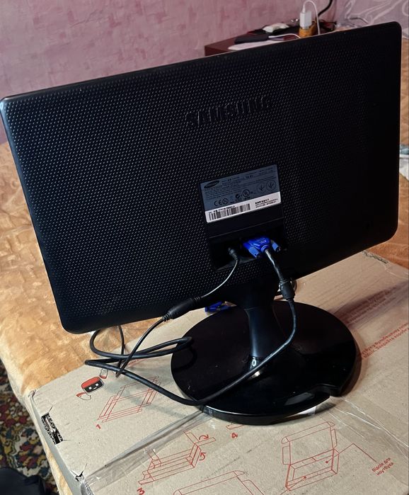 Монітор Samsung