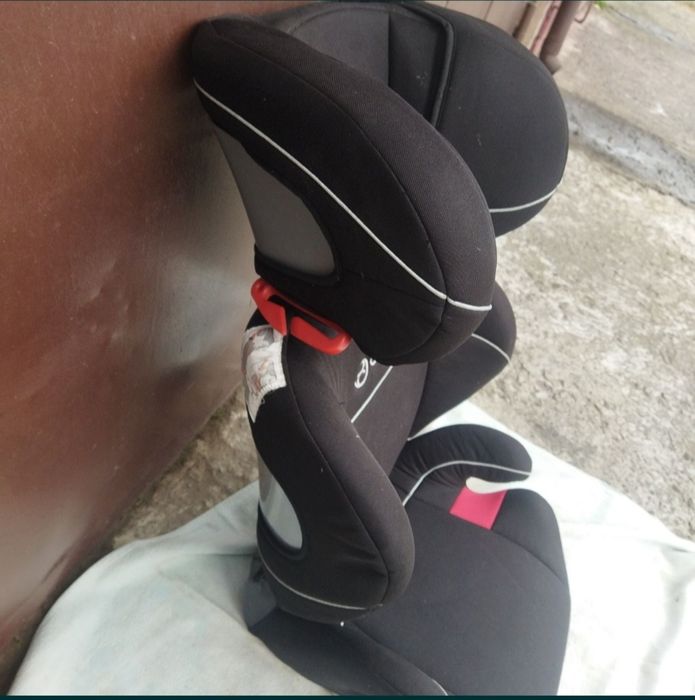 Продам крісло автомобільне  для дитини