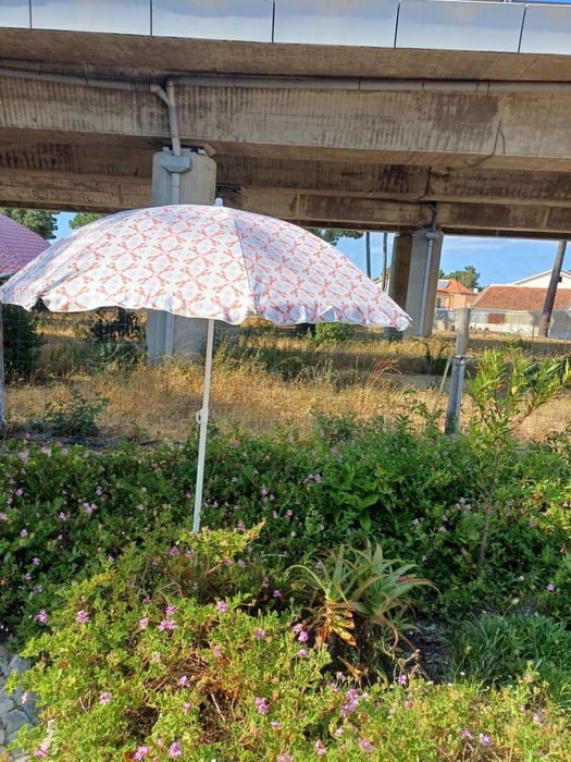 Guarda sol em otimo estado