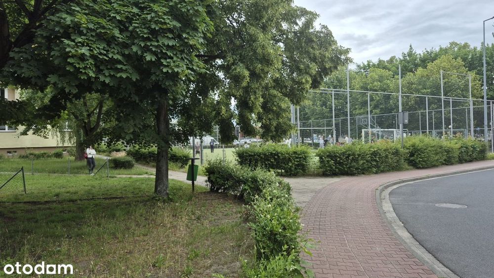Jasne mieszkanie 46,1 m² z balkonem i widokiem na zieleń