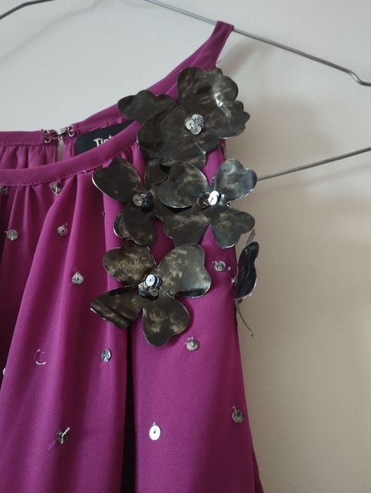 Vestido de Cerimónia - Tintoretto

Tamanho 36