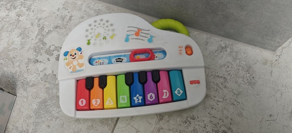 Stolik edukacyjny, sorter pianino i klocki sensoryczne