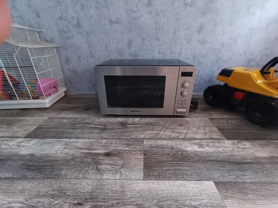 Smeg FM E24 X barowa duża mikrofalówka