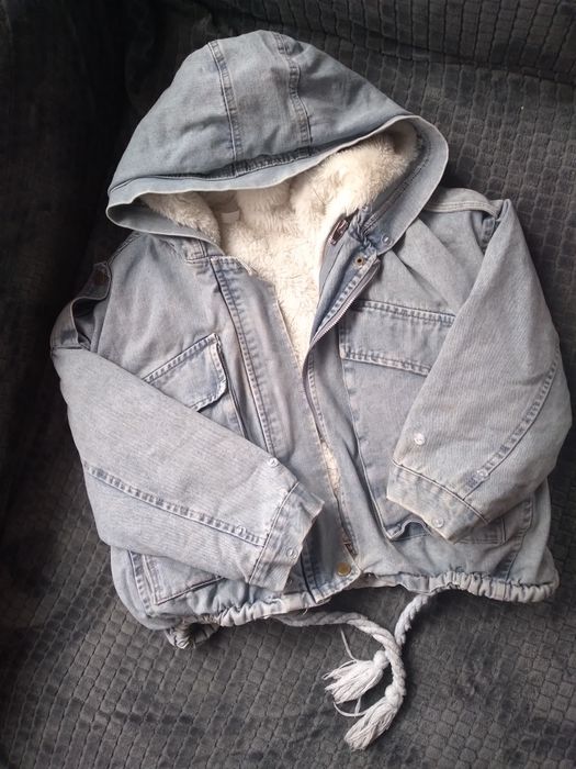 Piękna kurtka katana jeansowa z kapturem 3w1