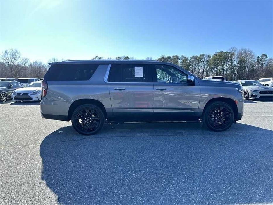 2022 Chevrolet Suburban Premier