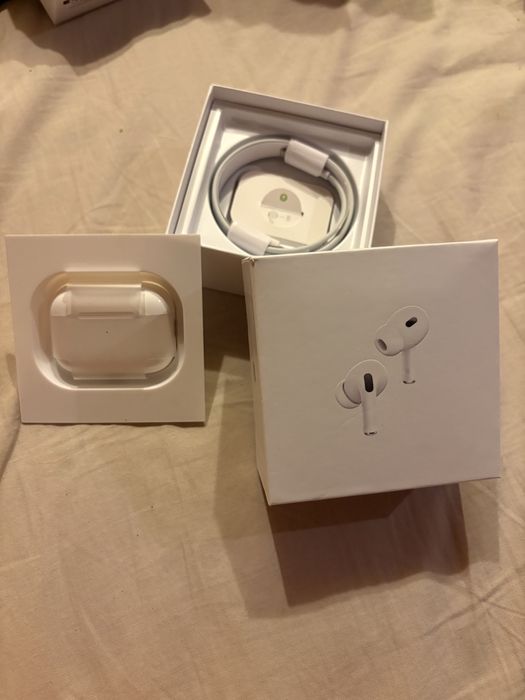 Sluchawki AirPods Pro2