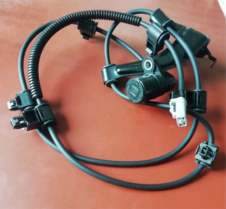 Датчик АБС (ABS) Toyota Land Cruiser 100 задний левый