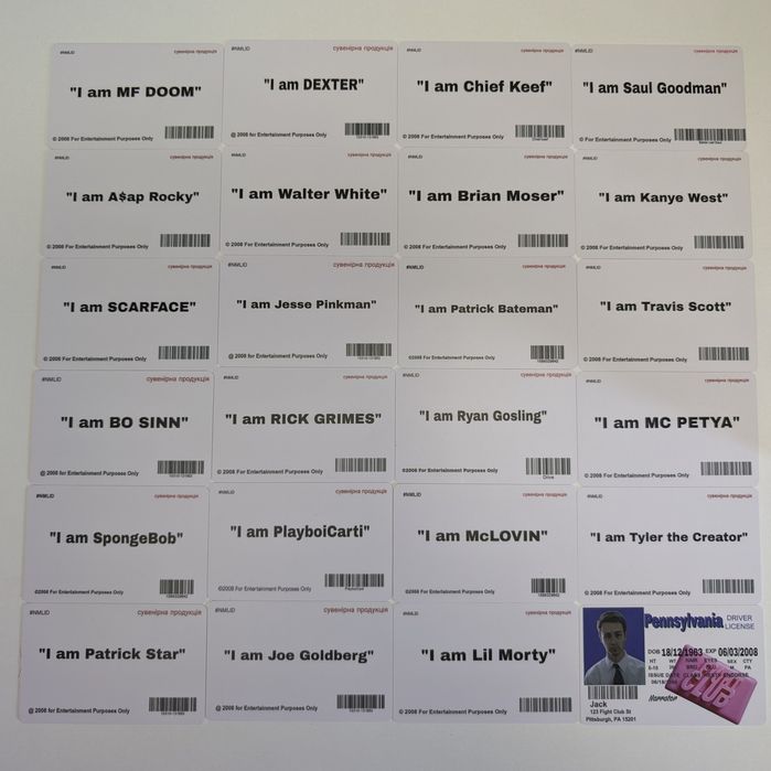 Сувенірні документи, права, з різними персонажами, мактрахер