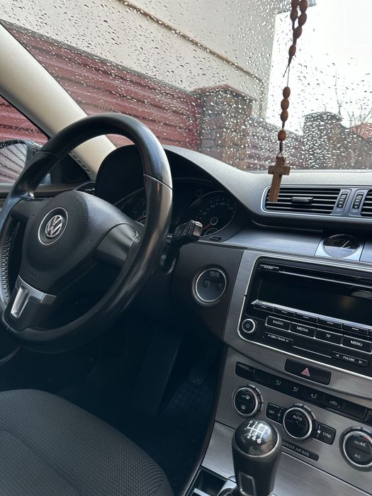 Продається Пасат б7 дизель 2.0 механіка