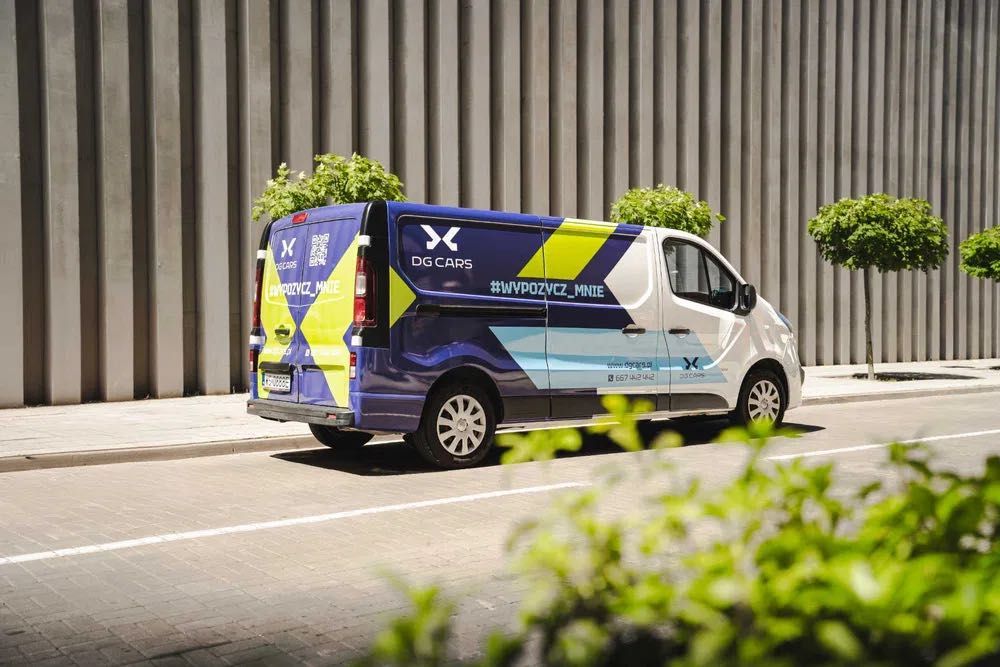 Wypożyczalnia samochodów dostawczych, wynajem busów - DG Cars