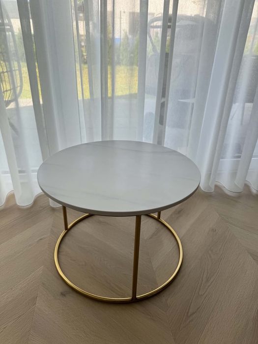 AIDA Okrągły stolik glamour 60 cm biały marmur połysk złote nóżki