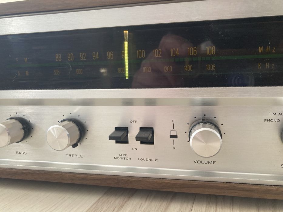 Sansui 210 amplituner