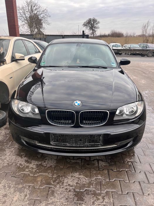 BMW E87 Lift Lampy zderzak  błotnik klapa drzwi Kod lakieru 668/9