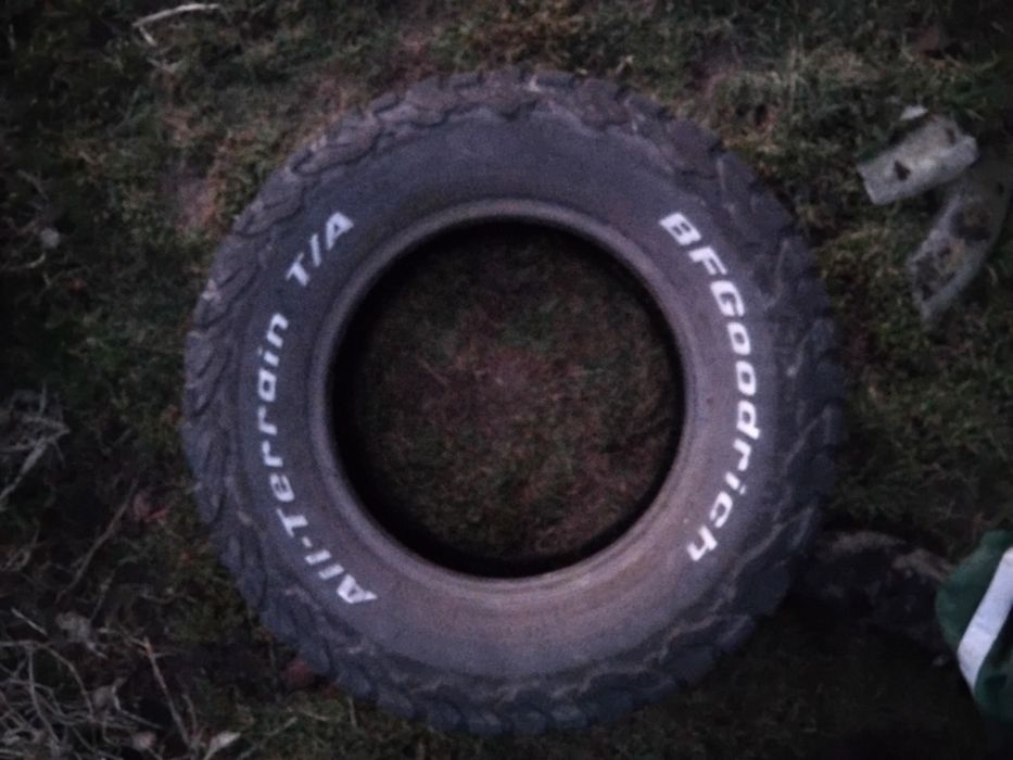 1 sztuka Opona zimowa BFGoodrich 245/70 R16