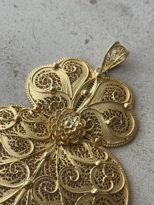 Coração de Viana em filigrana (prata dourada)