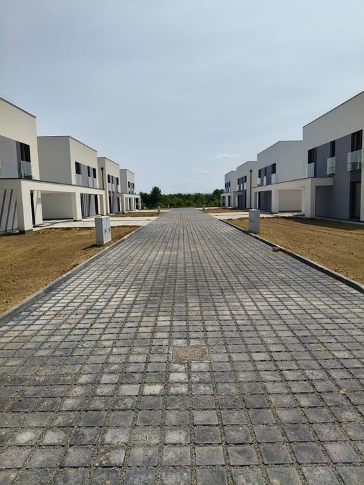 Usługi glebogryzarką seperacyjną/minikoparką 2,5t i inne