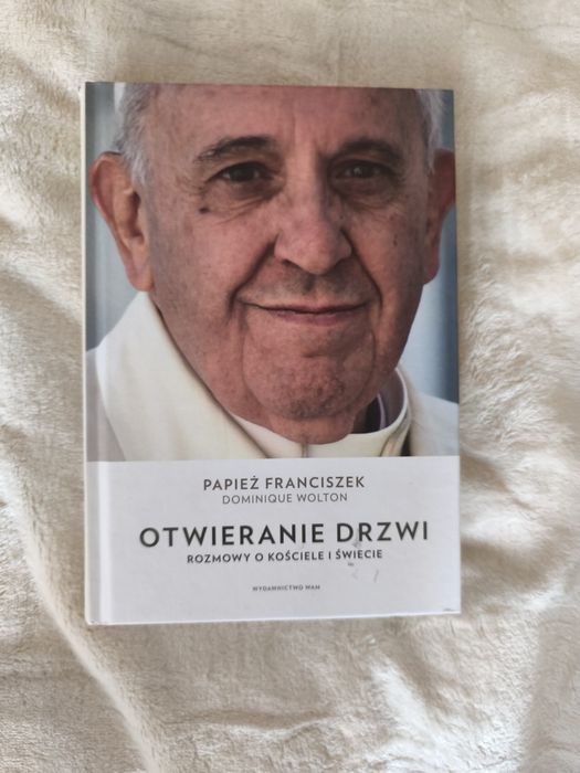 Otwieranie drzwi - Papież Franciszek