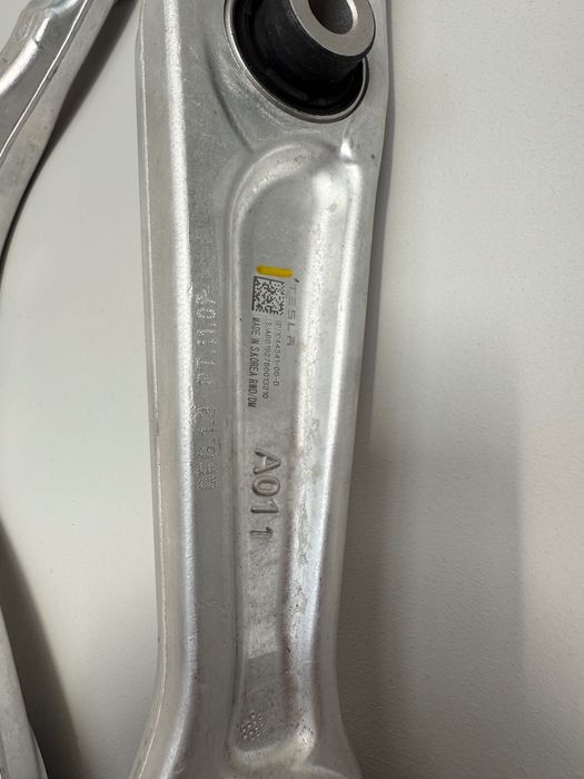 Tesla Model 3/Y новий оригінальний ричаг