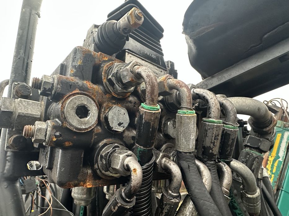 Лісовий кран маніпулятор Epsilon 95 L     palfinger loglift