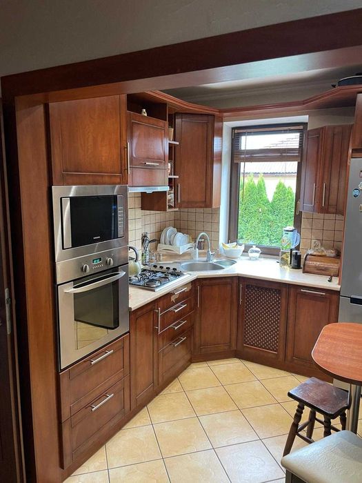 Meble kuchenne z wyposażeniem