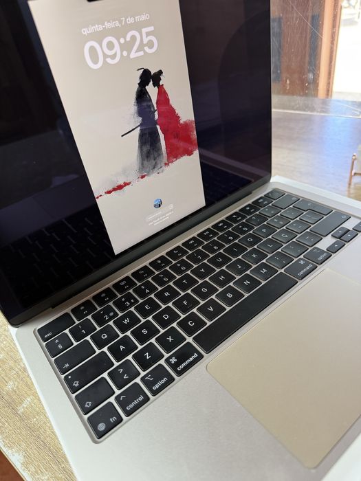 MacBook Air M4 13” 16GB/256GB + Garantia Extra + Fatura