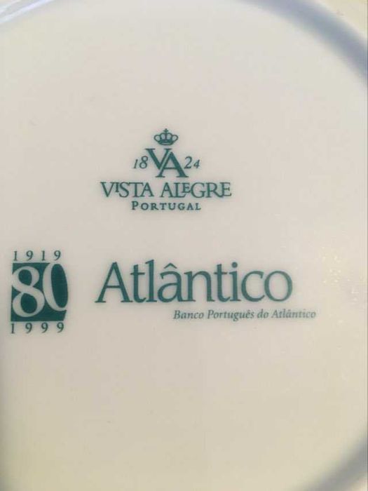 Prato pequeno de  porcelana da Vista Alegre - 80 anos do BPA