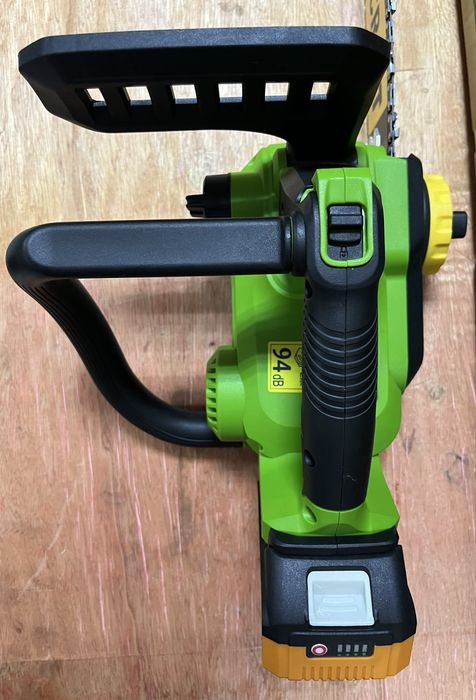 Акумуляторна ланцюгова пила Procraft PKA42Li шина 30см/ АКБ 4А та ЗП