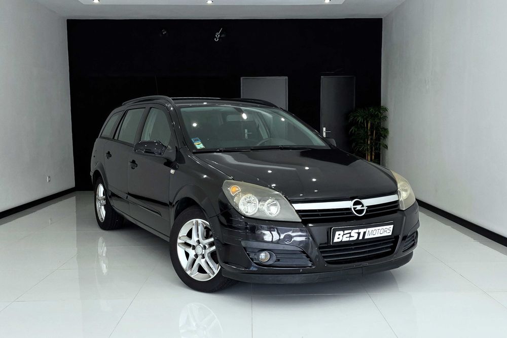 Opel Astra Caravan — fotografia 3