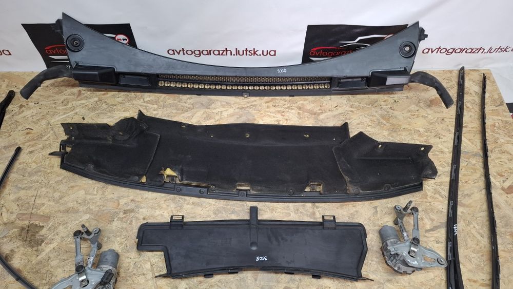 Жабо Peugeot 3008 накладка під лобове скло Peugeot 3008