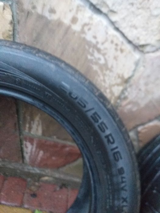 Продам.літню.резину.16.205.55.літо..в.хорошому.стані.2.штуки.