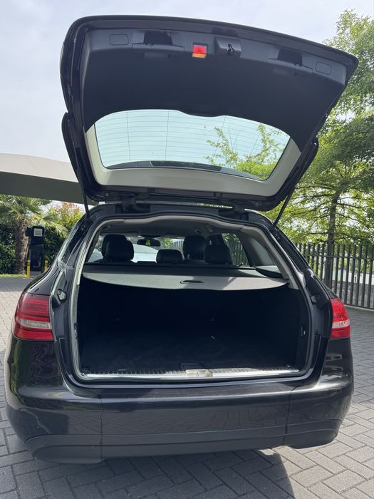 Mercedes 220 Bluetech station