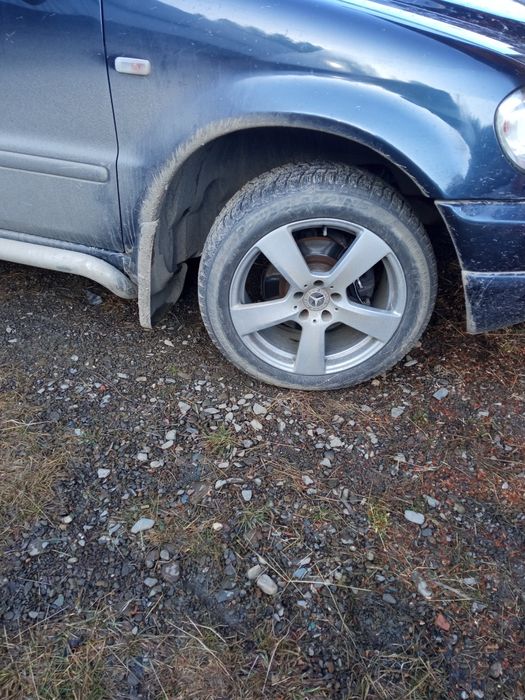 Продам зимові  шини