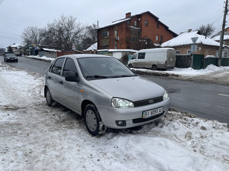 Автомобиль полностью ухоженный хорошем состоянии