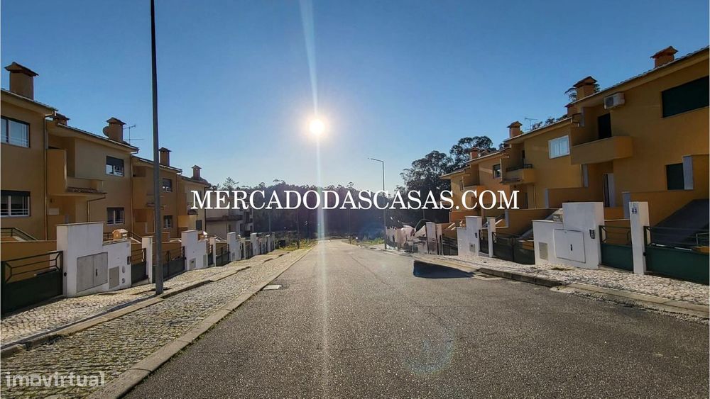 Vários lotes a partir de 25 mil euros, Fajões — Fajões, Aveiro