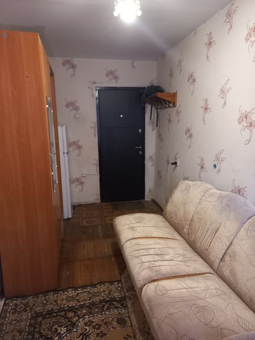 Кімната в сімейному гуртожитку на Брацлавській- Замостянська