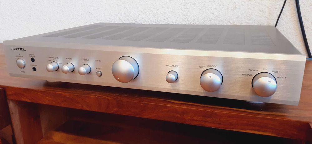 ROTEL A10 - Wzmacniacz stereo, jak nowy - Olsztyn.