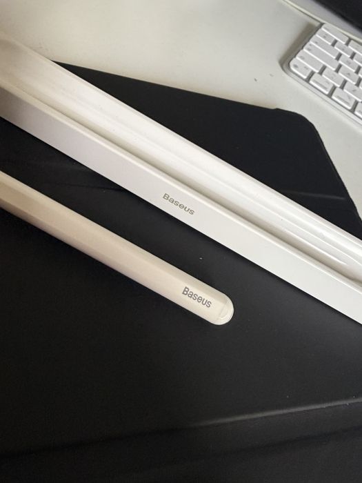 Bateria 91% iPad Air 11” M2 128gb Silver WiFi + Pisak Baseus